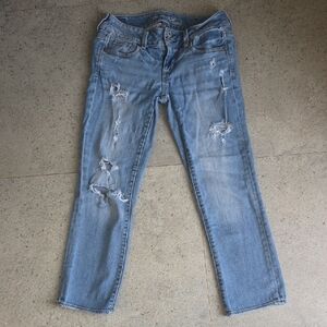 American Eagle Outfitters Light Blue Capri Jeans